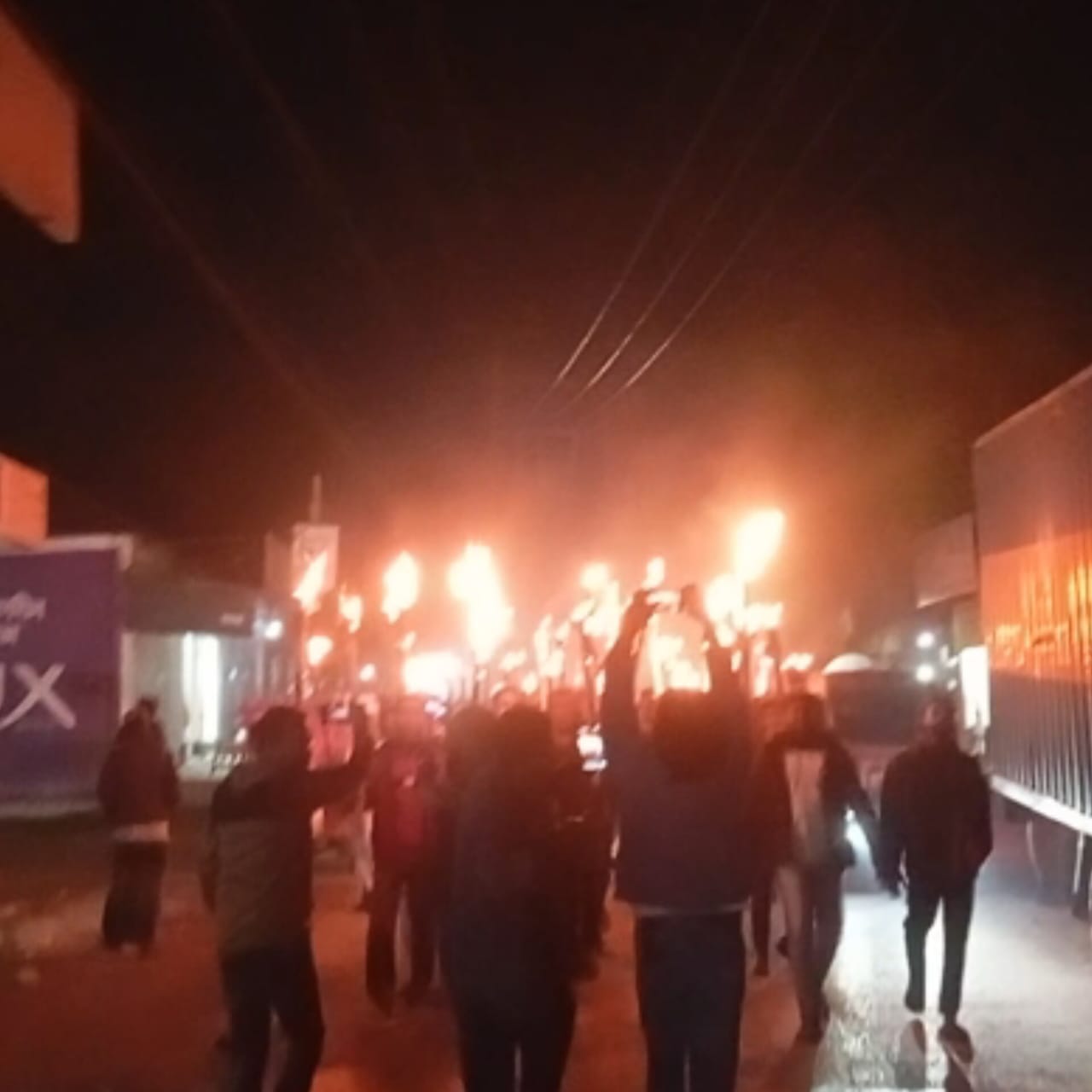 গাজীপুর-১ আসনে বাবুল ভাইয়ের মনোনয়ন দাবিতে মধ্যপাড়া ইউনিয়নে মশাল মিছিল