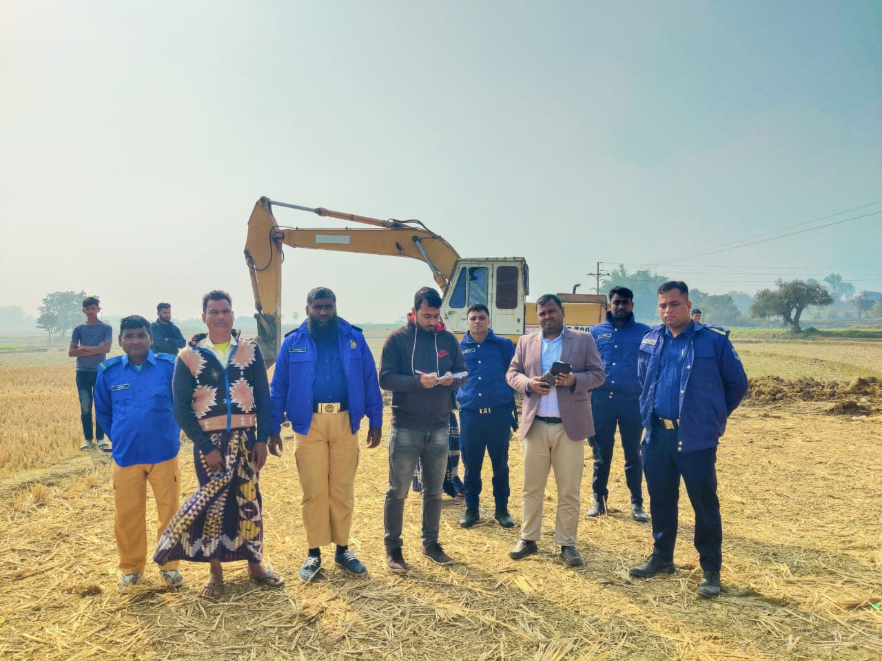 তানোরে ফসলি জমির উর্বর মাটি কাটার দায়ে ৫০ হাজার টাকা জরিমানা