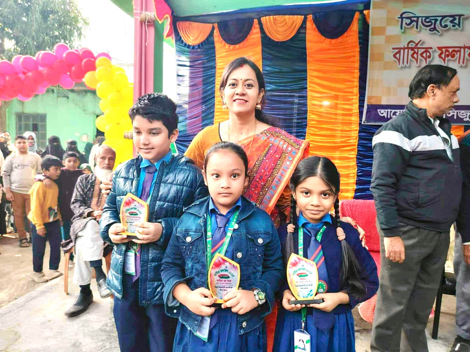 মুন্সিগঞ্জের শ্রীনগরে উৎসবমুখর পরিবেশে সিজুয়ে কিন্ডারগার্টেন স্কুলের বার্ষিক পরীক্ষার ফলাফল প্রকাশ