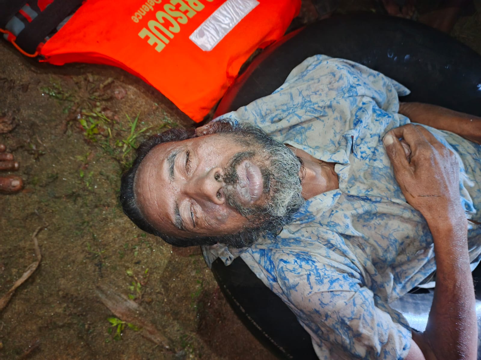 রুহিয়ায় টাঙ্গন নদী থেকে অ জ্ঞা ত ব্যক্তির লাশ উ দ্ধা র